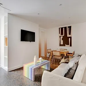 luxurious-haussmannian-apartment-3br8p-saint-germain.fr-paris.fr/