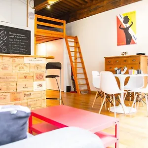 st-jean.hotels-rhonealpes.com/